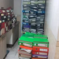 فروشنده‌وخریدار کتاب‌کاغذ‌باطله‌ضایعات‌فلزات‌رنگی‌