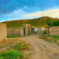 زمین هزارمتری  آب شرب برق گاز شاهنامه گوارشک