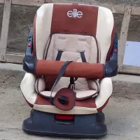 صندلی ماشین نوزاد