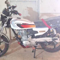 هندا ۲۰۰. کاربرات