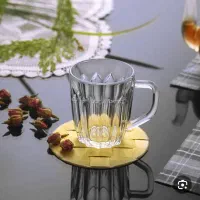 نیم لیوان امیلیا.      ضد شوک