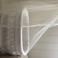 گهواره کنارمادر