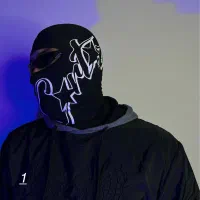 فیس ماسک مشکی سفید