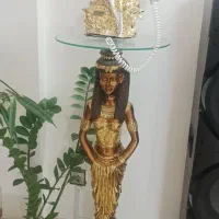 پایه گل میز تلفن و تلفن