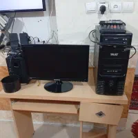 کامپیوتر  سامسونگ همراه با کیس ومیز