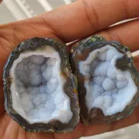 سنگ های اصل|کلکسیون اشیاء عتیقه|اصفهان, دانشگاه اصفهان|دیوار