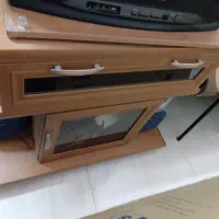 فروش تلویزیون سامسونگ قدیمی و دو عدد میز تلویزیون|میز تلویزیون|اردکان, |دیوار