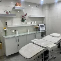 فروش تخت و تابوره آرایشگاهی