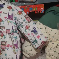 حراج نیم‌بوت و  کاپشن‌ و سویشرت بچگانه