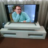 میز تلویزیون ام دی اف سفید