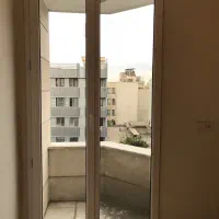 بازسازی ظاهری منزل و اجرای پنجره های مدرن