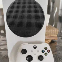 Xbox series s با 13 گیم قانونی