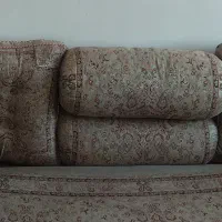 تخت وشاه نشین