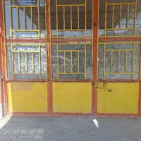 مغازه ۹۰متری تمام سرامیک در موقعیت عالی