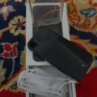 اپل iPhone 16 Pro Max با حافظهٔ ۵۱۲ گیگابایت