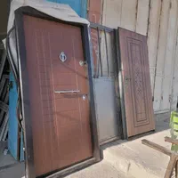 درب فلزی حیاطی در آلومینیوم و pvc(upvc) آلومینیومی|مصالح و تجهیزات ساختمان|شیراز, پانصد دستگاه ارتش|دیوار