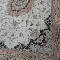 فرش ۱۲متری ماشینی رنگ زمینه کرم سالم|فرش|تربت‌حیدریه, بالا ولایت|دیوار