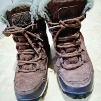 نیم بوت هومتو