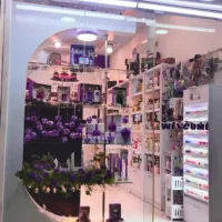 ویترین مغازه