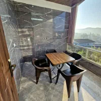 کلبه چوبی ماه ثنا|اجارهٔ کوتاهمدت ویلا و باغ|بابل, |دیوار