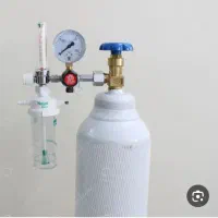 کپسول اکسیژن ۱۰لیتری درحدنو بادرجه و پاییه چرخ دار