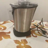آب پرتقال گیری نو فقط کارتون نداره