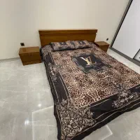 تخت دونفره کاملا سالم همراه روتختی ودوعدد پاتختی|تخت و سرویس خواب|کرج, گوهردشت|دیوار