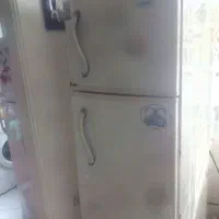 یخچال درحدنو