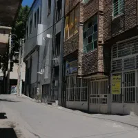 مغازه میدان مرکزی صحنه