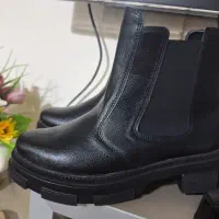 بوت چلسی نونو به علت سایزنبودن ..سایز۴۰