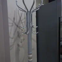 چوب لباسی ایستاده