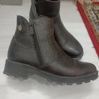 نیم بوت سایز 38