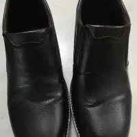 کفش طرح چرم