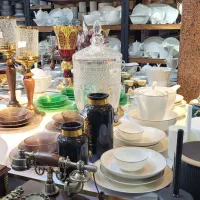 فروشنده خانم