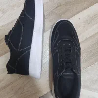 کفش اسپرت کاملا نو|کیف، کفش، کمربند|سمنان, |دیوار