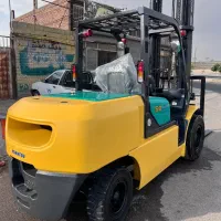 لیفتراک گازوییلی کوماتسو ۵ تن