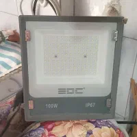 پرژکتور۱۰۰ وات
