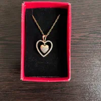 گردنبند نگین دار