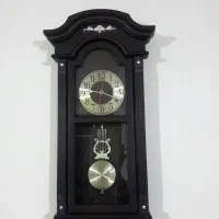 ساعت دیواری کلاسیک زیبا