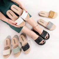 نیروی فروش خانوم