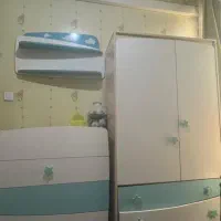 تخت و کمد