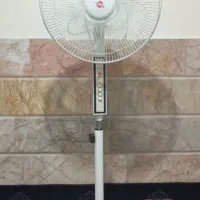 پنکه ایستاده