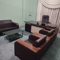 مبل تخت شو و میز و صندلی مدیریتی