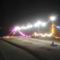 همکار خانوم  جهت همکاری در کافه سیار