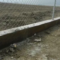 ۱۰۰۰ متر زمین فنس کشی شده با آب و برق