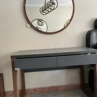 میز آرایشی