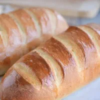 کارگر ساده اقا برای کارگاه نان فانتزی شبکار