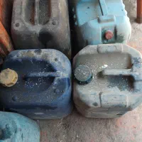 فروش روغن سوخته به صورت ۲۰ لیتری|مصالح و تجهیزات ساختمان|شیراز, شهرک مهدیه|دیوار