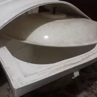 جکوزی شیشه ای