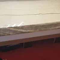 تخت خواب چوبی